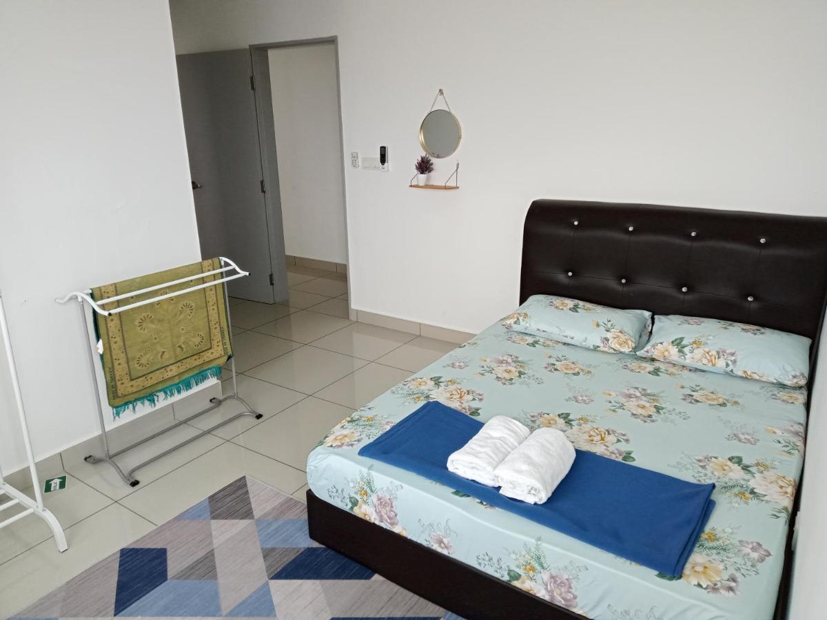 FZ Almyra Homestay Kajang Luaran gambar